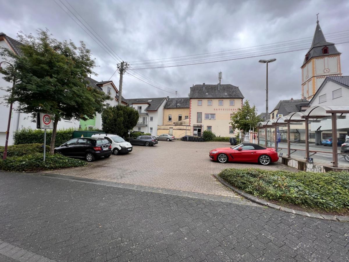 Appartement Gross, Modern, Vollausgestattet, Gemuetlich Mit Kueche Und Parkplatz Fuer Urlaub Oder Business à Kettig Extérieur photo