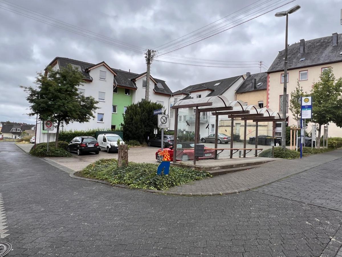 Appartement Gross, Modern, Vollausgestattet, Gemuetlich Mit Kueche Und Parkplatz Fuer Urlaub Oder Business à Kettig Extérieur photo