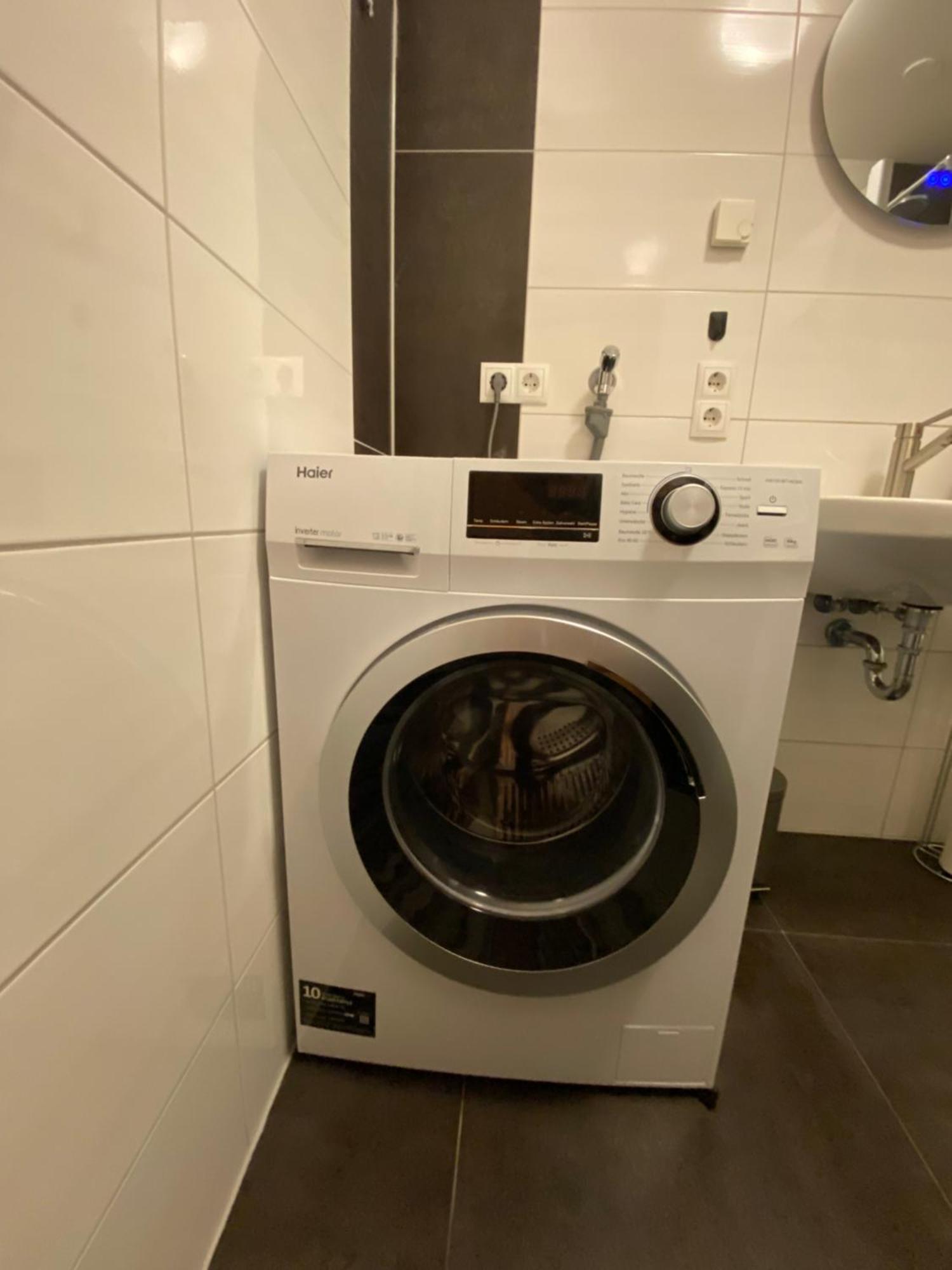 Appartement Gross, Modern, Vollausgestattet, Gemuetlich Mit Kueche Und Parkplatz Fuer Urlaub Oder Business à Kettig Extérieur photo