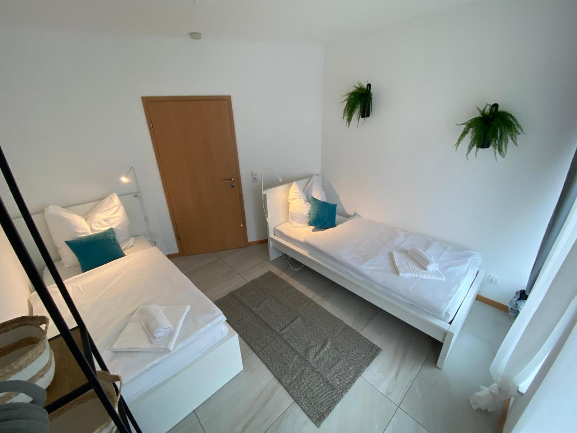 Appartement Gross, Modern, Vollausgestattet, Gemuetlich Mit Kueche Und Parkplatz Fuer Urlaub Oder Business à Kettig Extérieur photo