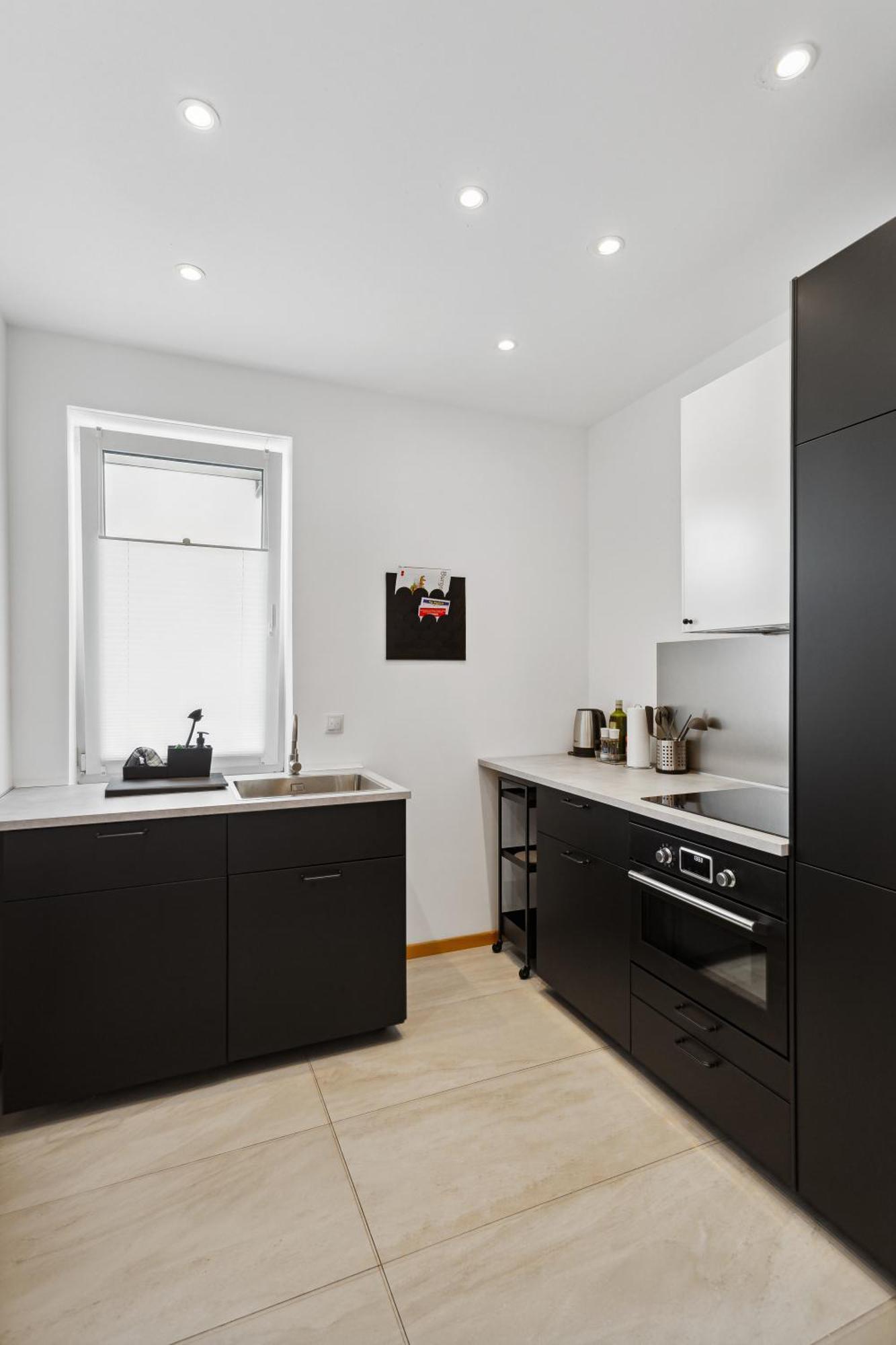 Appartement Gross, Modern, Vollausgestattet, Gemuetlich Mit Kueche Und Parkplatz Fuer Urlaub Oder Business à Kettig Extérieur photo