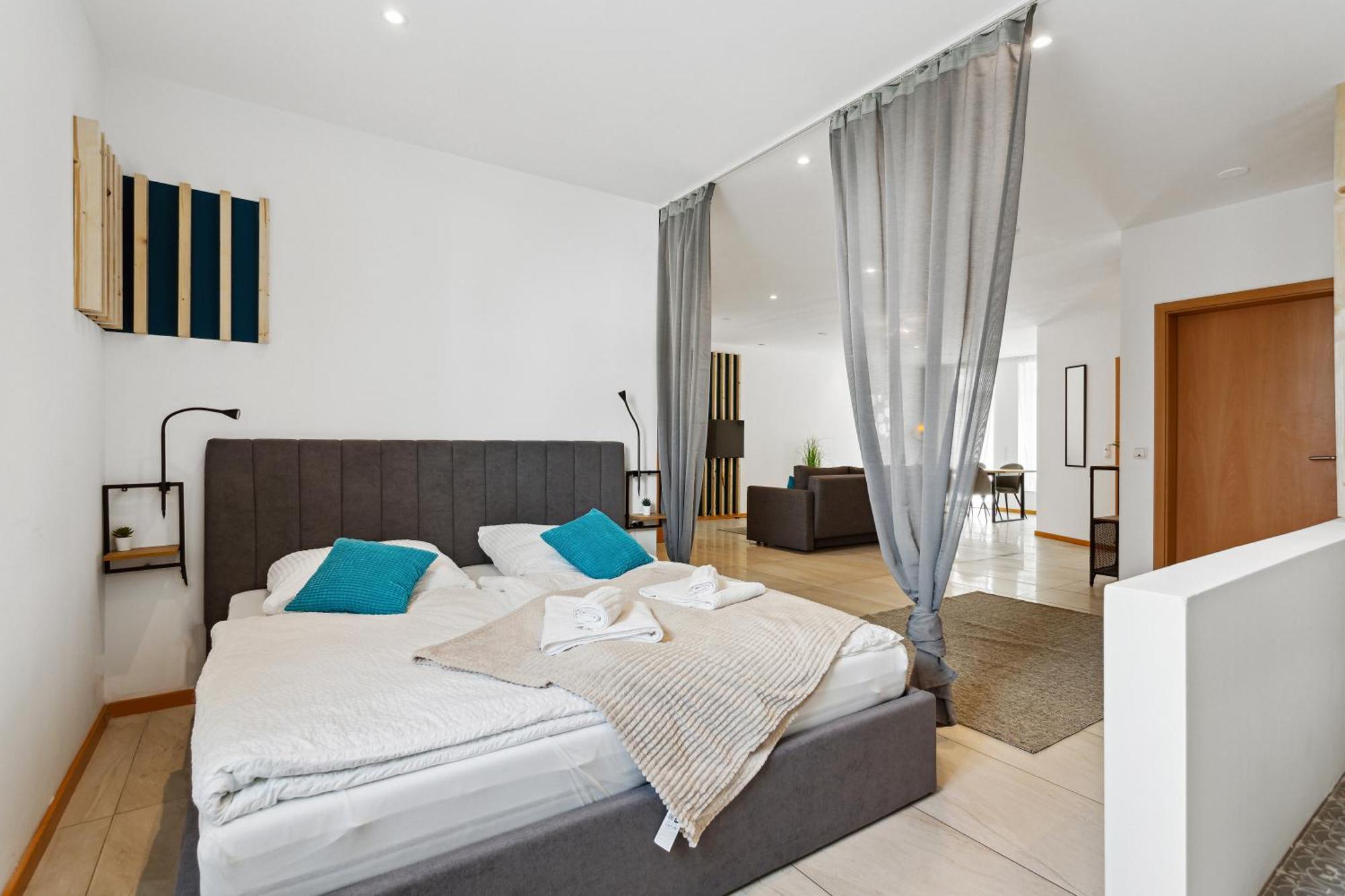 Appartement Gross, Modern, Vollausgestattet, Gemuetlich Mit Kueche Und Parkplatz Fuer Urlaub Oder Business à Kettig Extérieur photo