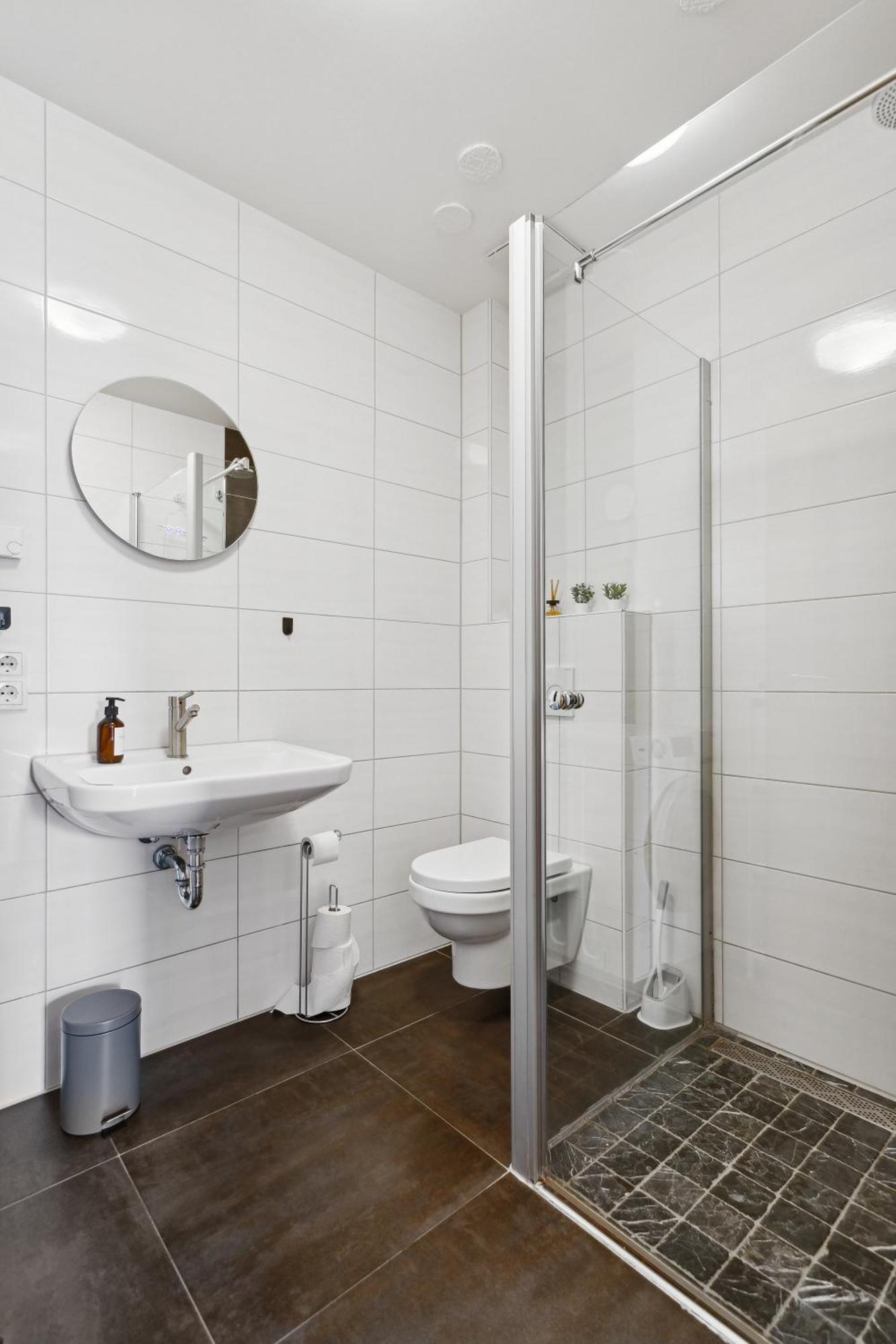 Appartement Gross, Modern, Vollausgestattet, Gemuetlich Mit Kueche Und Parkplatz Fuer Urlaub Oder Business à Kettig Extérieur photo