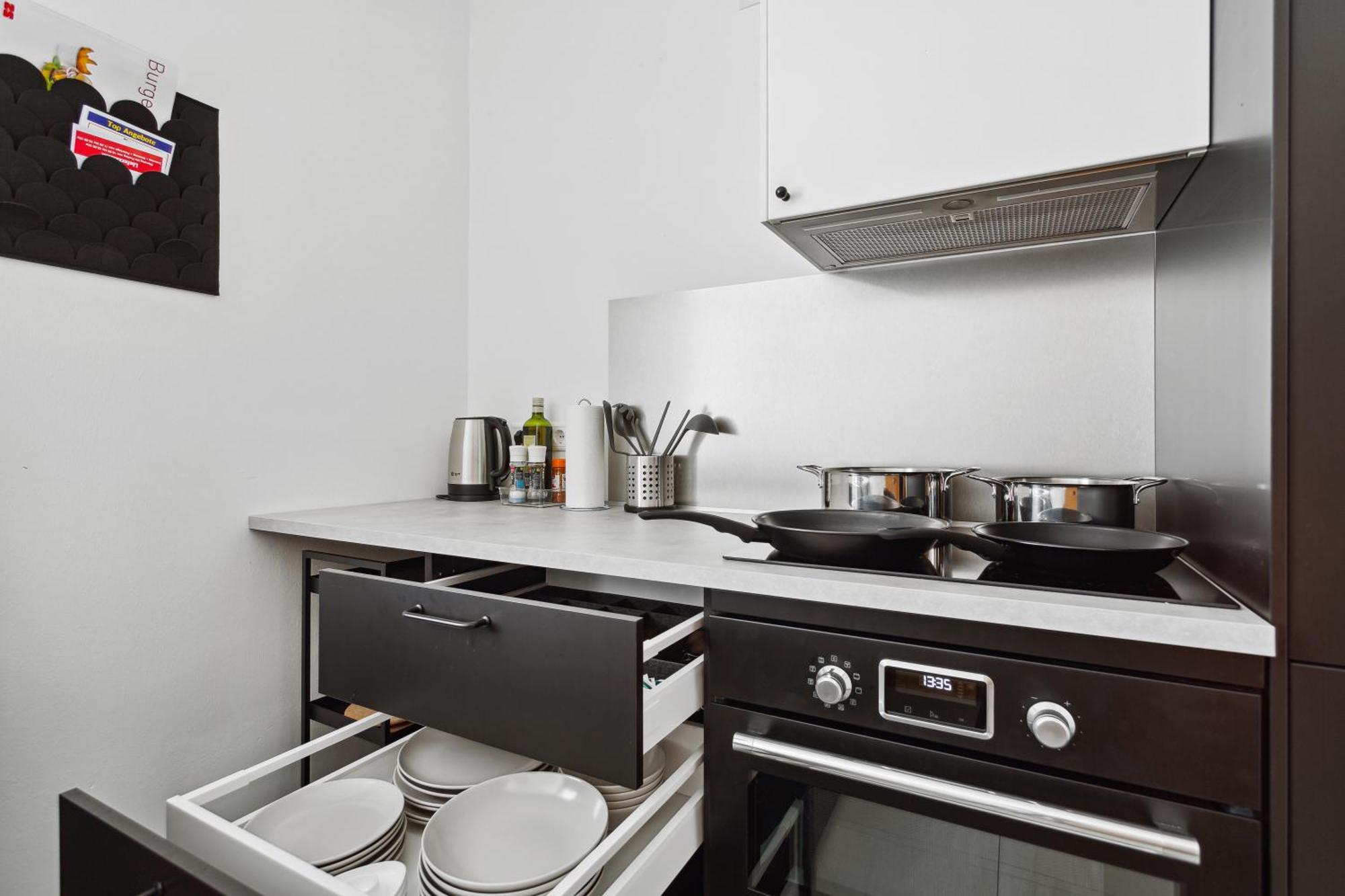 Appartement Gross, Modern, Vollausgestattet, Gemuetlich Mit Kueche Und Parkplatz Fuer Urlaub Oder Business à Kettig Extérieur photo