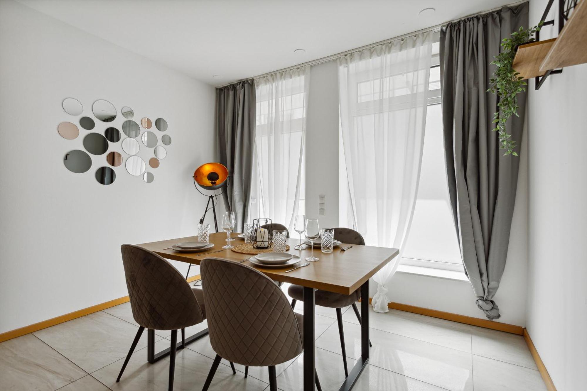 Appartement Gross, Modern, Vollausgestattet, Gemuetlich Mit Kueche Und Parkplatz Fuer Urlaub Oder Business à Kettig Extérieur photo